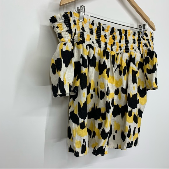 Who What Wear Linen Graphic Cat Smocked Off The Shoulder Short Sleeve Blouse Nwt - Picture 3 of 16